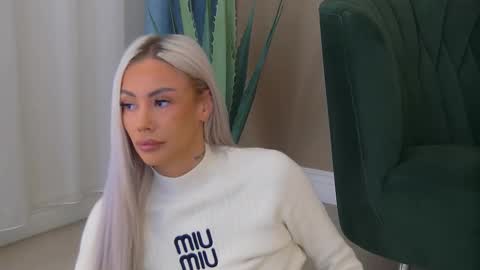 bailey_rush online show from 12-15-25, 06:01