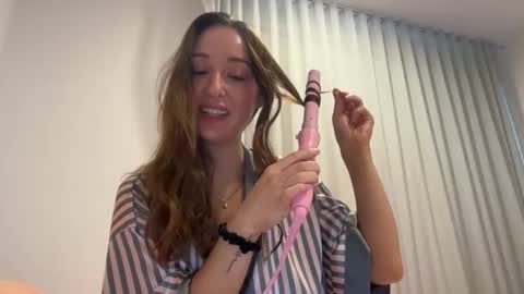 Snapshot of baileyrosee chatting on 03-22-26, 10:57 baileyrosee online show from 03-22-26, 10:57