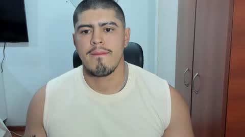 Andres -  online show from 11-06-25, 10:38