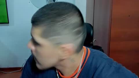 Andres -  online show from 11-19-25, 02:44