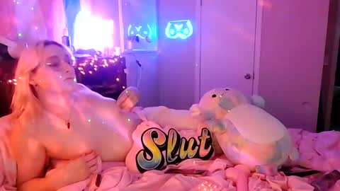 Bambi Sparkles TS online show from 02-13-25, 09:38