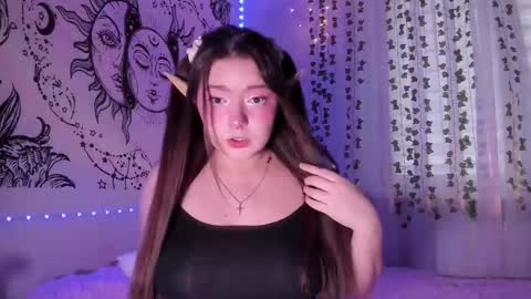 Snapshot of bambimayy chatting on 12-17-25, 08:20 May 3 online show from 12-17-25, 08:20