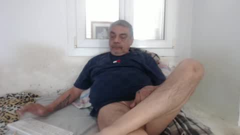 Snapshot of bambino6060 chatting on 01-05-25, 12:21 bambino6060 online show from 01-05-25, 12:21