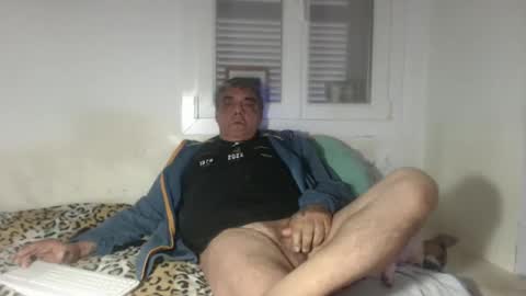 Snapshot of bambino6060 chatting on 01-31-25, 07:07 bambino6060 online show from 01-31-25, 07:07