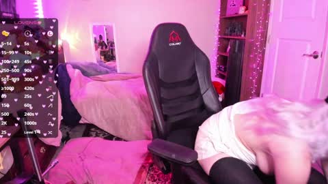 Bambi online show from 01-16-25, 04:07