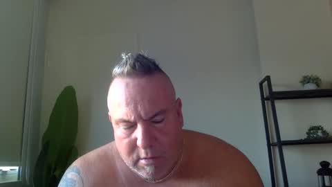 banana5289 online show from 10-17-25, 11:46