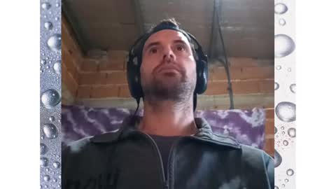 Snapshot of banana_argen_15 chatting on 03-09-25, 10:08 Ezequiel online show from 03-09-25, 10:08