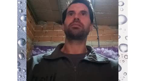 Snapshot of banana_argen_15 chatting on 03-11-25, 01:37 Ezequiel online show from 03-11-25, 01:37