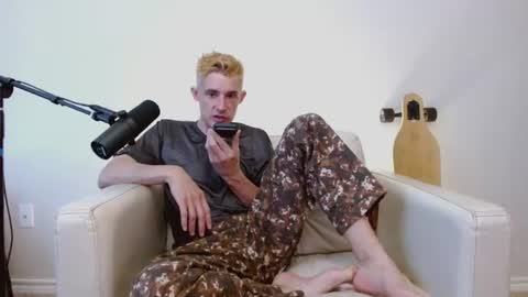 bananacurvesleft online show from 07-03-26, 11:22