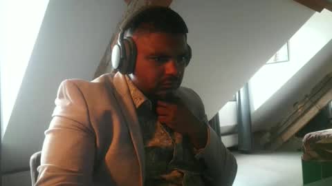 Snapshot of bandusrilanka200 chatting on 10-16-25, 08:59 bandusrilanka200 online show from 10-16-25, 08:59