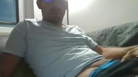 Snapshot of bangboom88 chatting on 10-08-25, 05:10 Mark online show from 10-08-25, 05:10