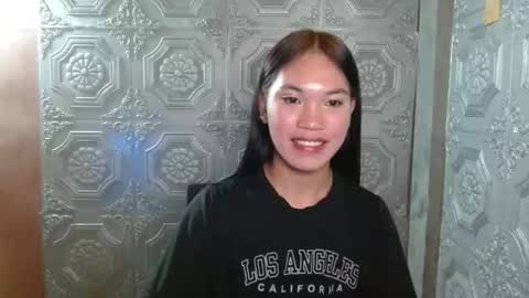 Snapshot of baninay810654 chatting on 09-10-25, 10:43 baninay810654 online show from 09-10-25, 10:43