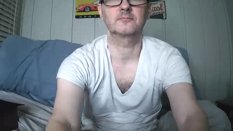 Snapshot of banksysmash chatting on 06-21-26, 01:52 Jay online show from 06-21-26, 01:52