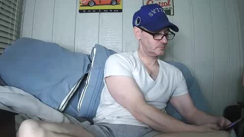Snapshot of banksysmash chatting on 06-26-26, 02:49 Jay online show from 06-26-26, 02:49