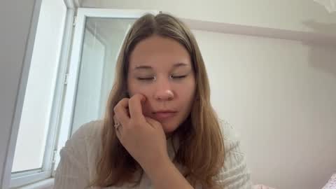 Snapshot of baosznejkowski chatting on 05-13-26, 02:58 Sumi online show from 05-13-26, 02:58