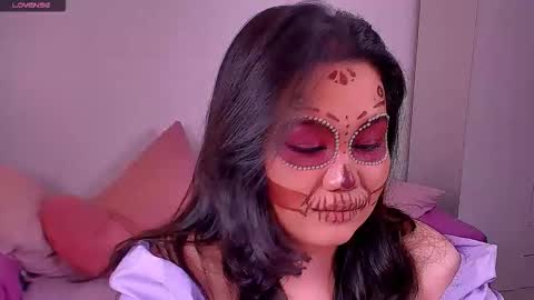 Barbie Kim online show from 10-31-25, 08:21