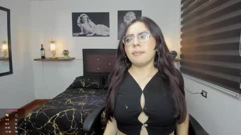 Snapshot of barbara_joness chatting on 09-22-25, 07:16 Barbara online show from 09-22-25, 07:16