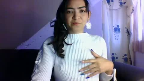 Snapshot of barbara_sex1 chatting on 01-13-25, 06:59 Barbara online show from 01-13-25, 06:59