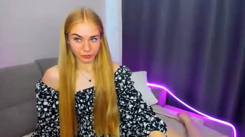 BarbaraChic online show from 06-13-26, 02:04