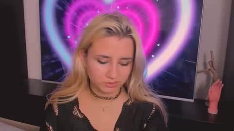 barbarasiren online show from 09-19-25, 04:07