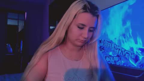 barbarasiren online show from 10-07-25, 01:52