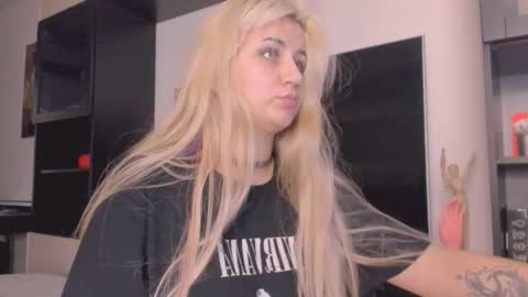 barbarasiren online show from 10-29-25, 06:31