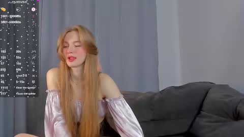 Snapshot of barbbiiedoll chatting on 02-16-25, 10:10 Kendall online show from 02-16-25, 10:10