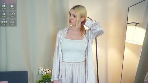 Snapshot of barberahuelsman chatting on 02-09-26, 08:29 Mikki online show from 02-09-26, 08:29