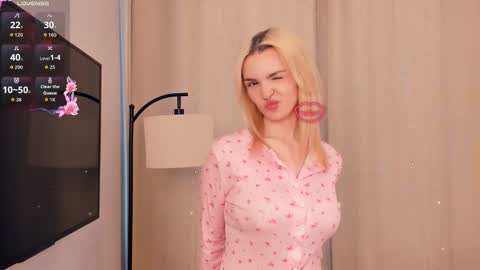 Snapshot of barberahuelsman chatting on 02-20-26, 08:16 Mikki online show from 02-20-26, 08:16