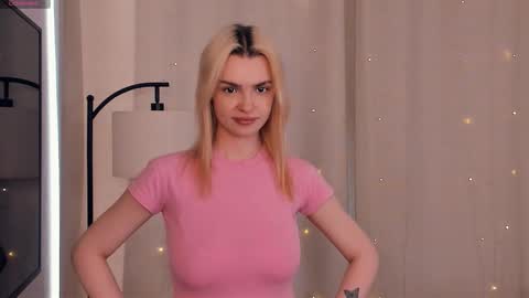 Snapshot of barberahuelsman chatting on 02-21-26, 07:53 Mikki online show from 02-21-26, 07:53