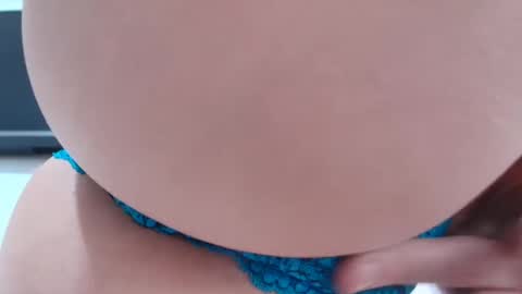 Snapshot of barbi_bentley chatting on 01-17-25, 11:27 Barbi Bentley online show from 01-17-25, 11:27