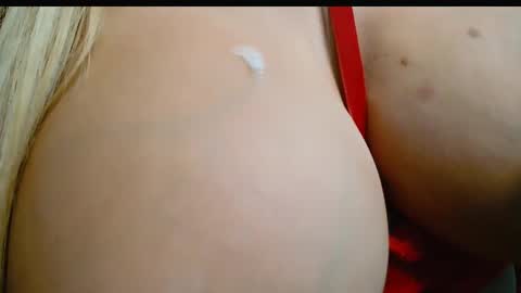Snapshot of barbi_bentley chatting on 09-17-25, 05:47 Barbi Bentley online show from 09-17-25, 05:47