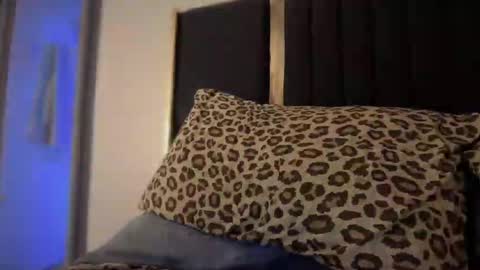 Snapshot of barbie_aiko chatting on 09-27-25, 08:41 A I K O online show from 09-27-25, 08:41