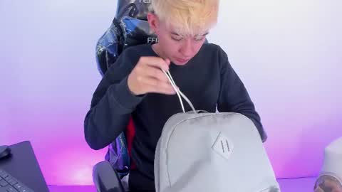          I work from home this is my room 3 online show from 07-22-26, 07:55