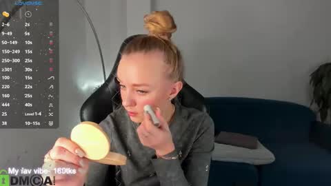 Snapshot of barbie_lis chatting on 11-09-25, 12:31 LisGTM2 Mon-Thu Sat 0100am-0700am online show from 11-09-25, 12:31