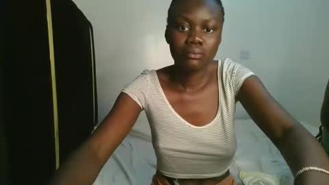 queen online show from 09-16-25, 03:46