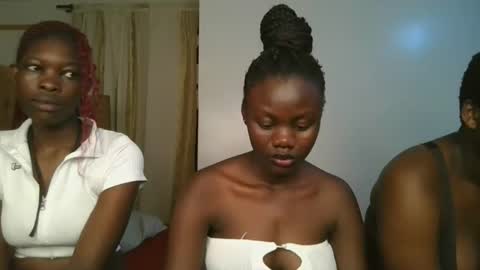 queen online show from 09-19-25, 02:40