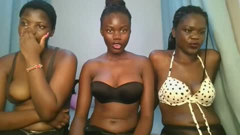 queen online show from 09-30-25, 01:21