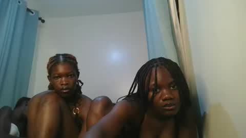 queen online show from 03-12-26, 02:01