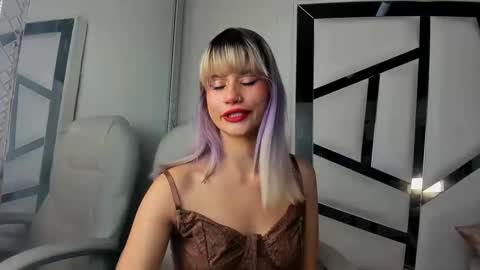 Barbie online show from 11-25-25, 01:44