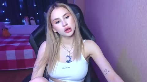 Eva online show from 02-22-25, 02:19