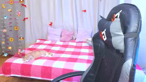 Eva online show from 01-14-26, 02:55