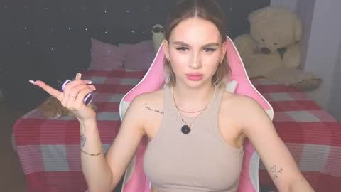 Eva online show from 05-17-26, 07:32