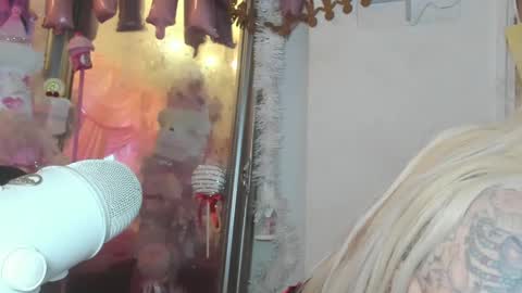 Snapshot of barbieely chatting on 12-20-24, 10:27 ely ink online show from 12-20-24, 10:27
