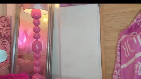 Snapshot of barbieely chatting on 03-09-25, 03:05 ely ink online show from 03-09-25, 03:05