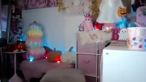 Snapshot of barbieely chatting on 09-28-25, 02:11 ely ink online show from 09-28-25, 02:11