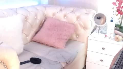 Snapshot of barbiefox_ chatting on 05-01-26, 12:59 barbiefox_ online show from 05-01-26, 12:59