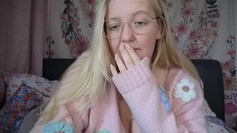 barbiegirl966 online show from 11-24-25, 09:53