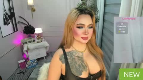Miss Alexa Fields  online show from 07-29-26, 01:04