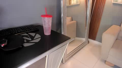 Snapshot of barbra_smith chatting on 03-12-26, 07:42 Luna online show from 03-12-26, 07:42